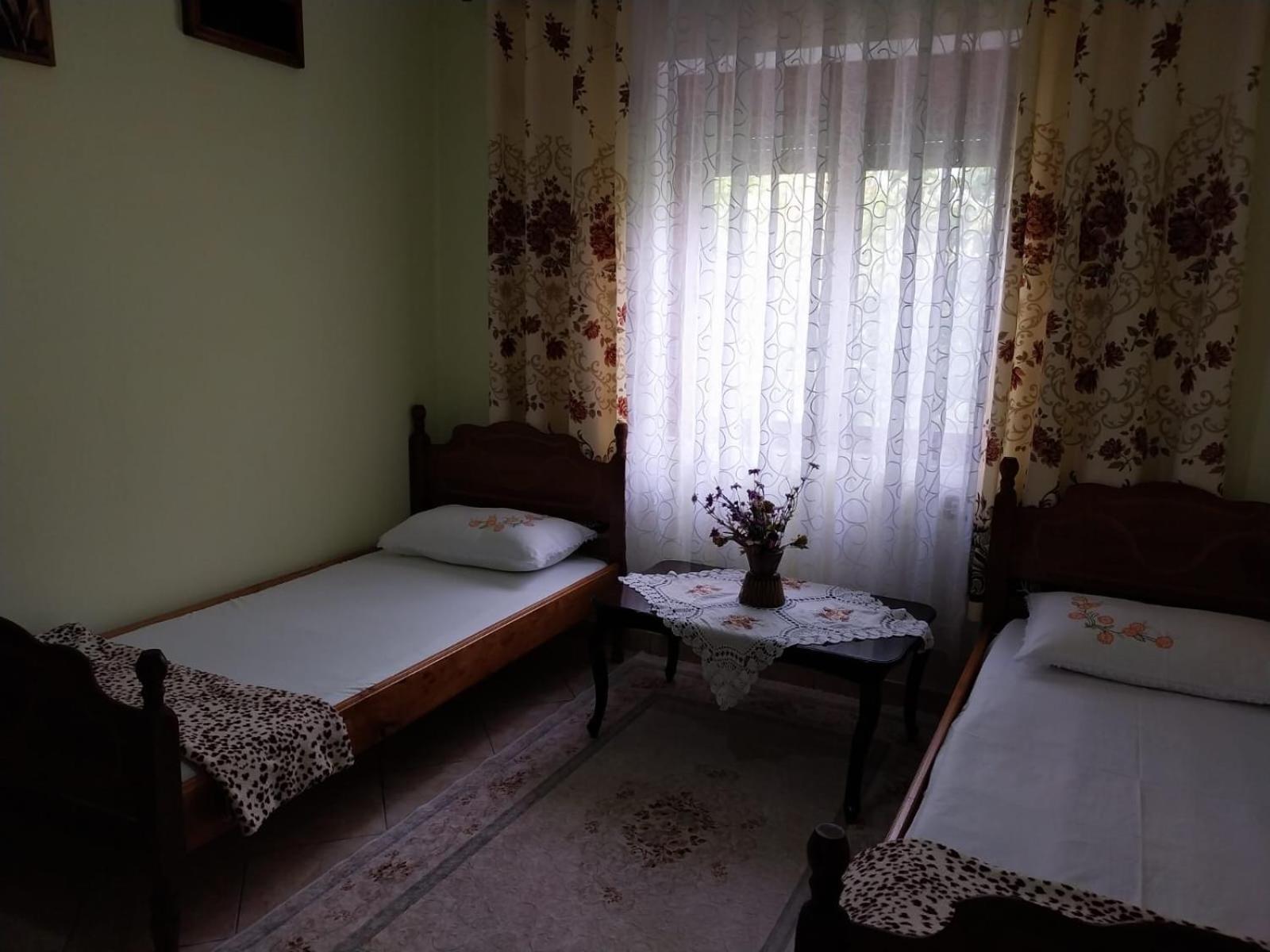 Riza Guest House Puke Экстерьер фото