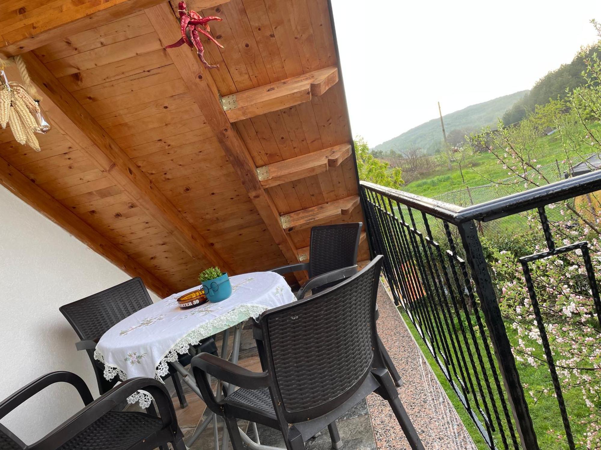 Riza Guest House Puke Экстерьер фото